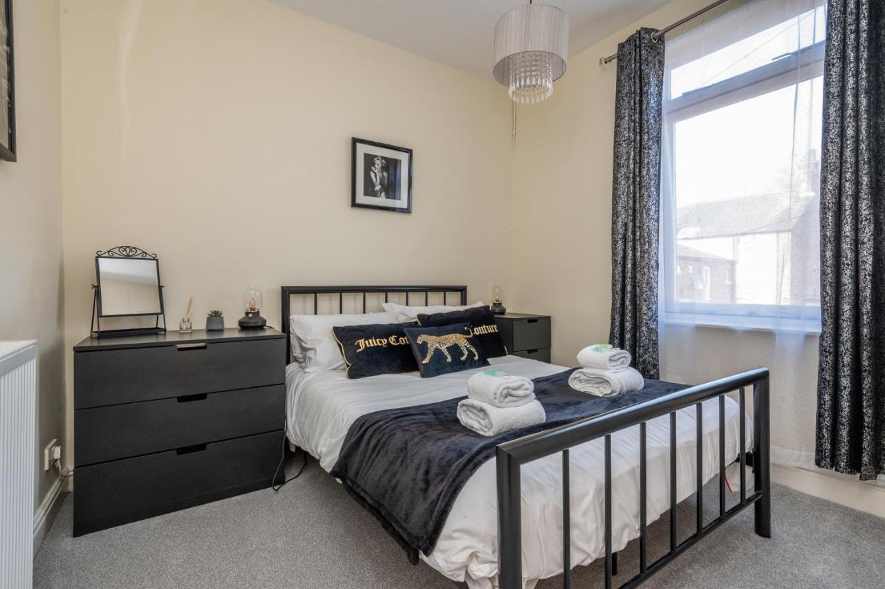 Cosy & Central Victorian House - Pass The Keys York Eksteriør billede